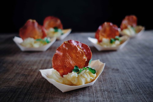 Spicy kartoffelmosbåde med crispy italiensk lonza